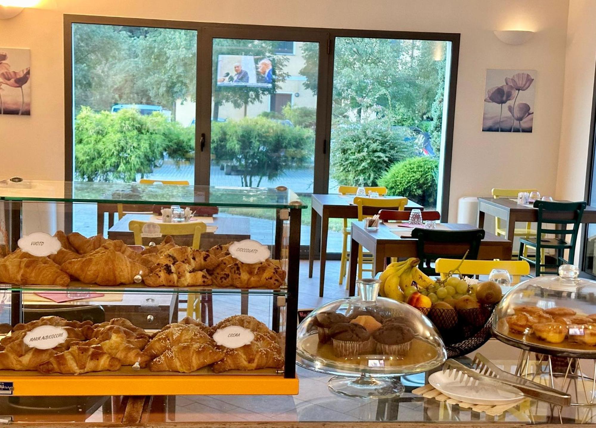 Hotel Del Parco 비제바노 외부 사진