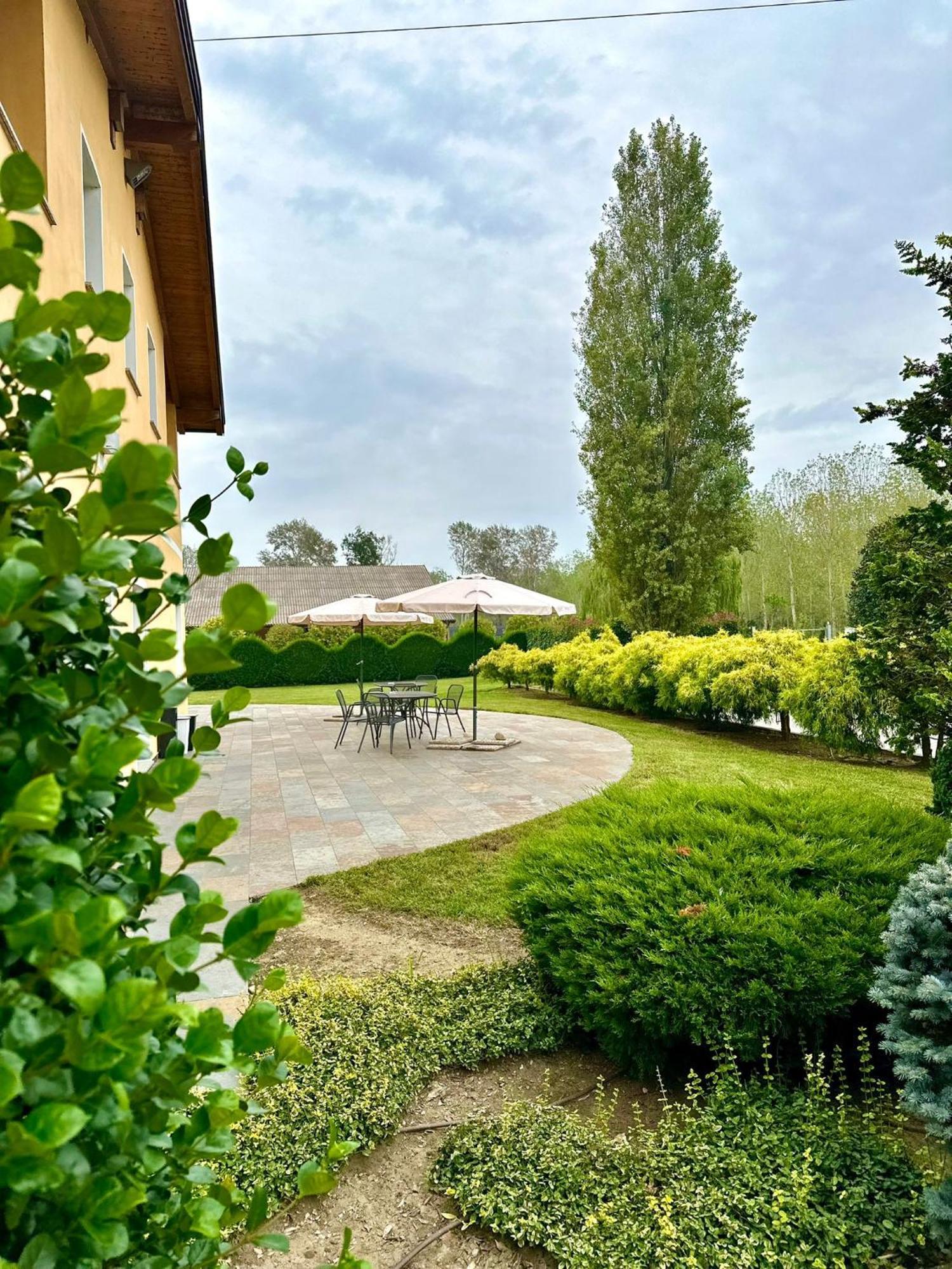 Hotel Del Parco 비제바노 외부 사진